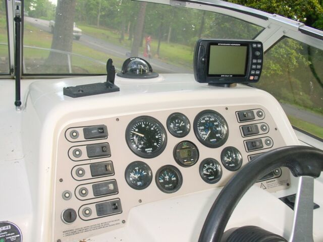 1996 Monterey Cabin Cruiser