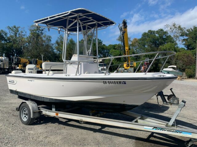 1997 Boston Whaler Outrage 17 Center Console