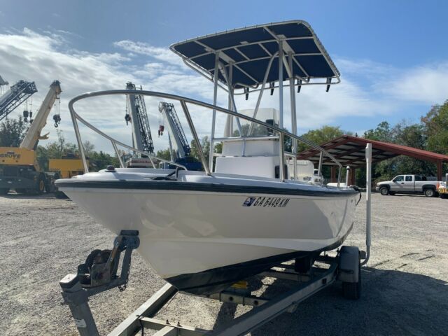 1997 Boston Whaler Outrage 17 Center Console