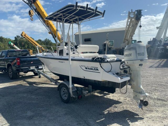 1997 Boston Whaler Outrage 17 Center Console