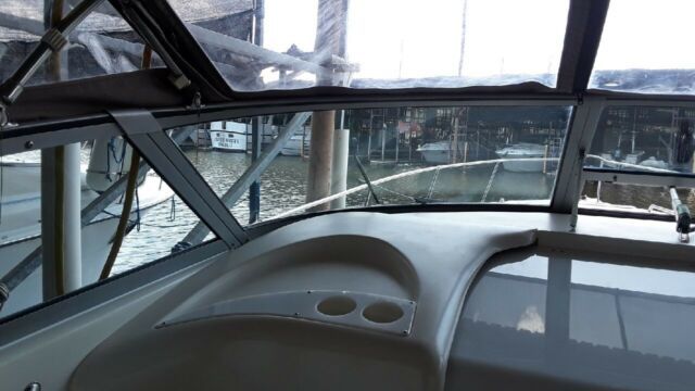 1997 Sea Ray Aft Cabin