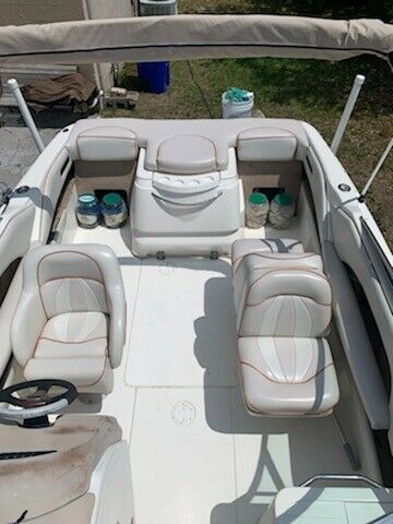 1997 Sea Ray 230 Signature Cuddy Cabin