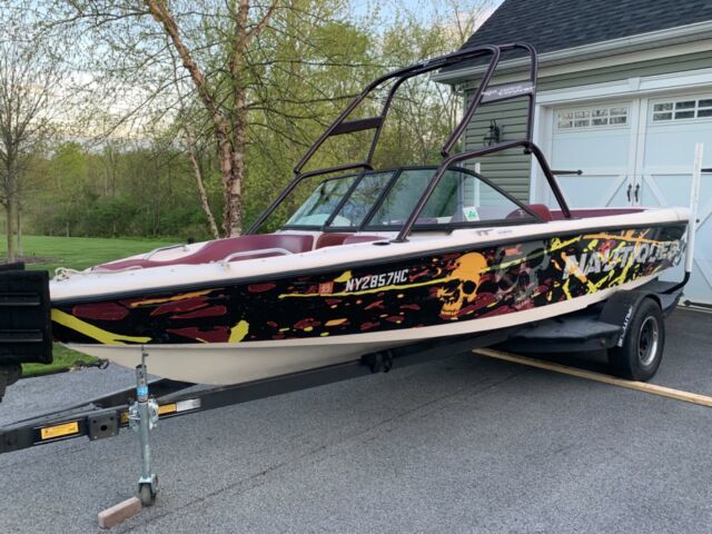 1988 Correct Craft Sport Nautique Bowrider