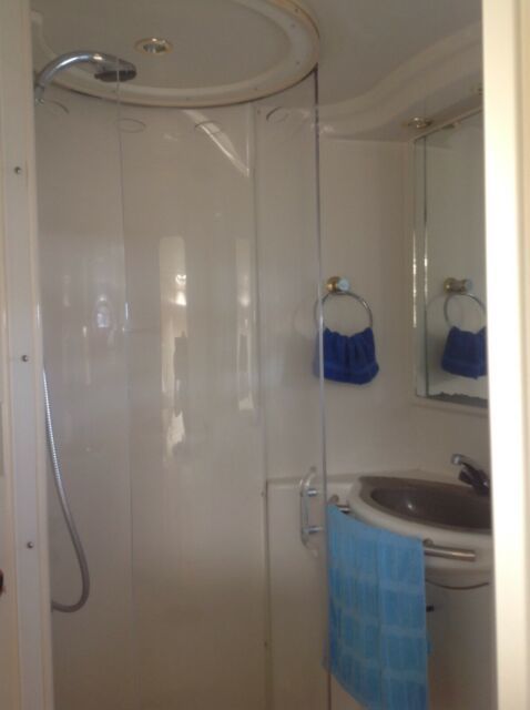 1998 Maxum Flybridge