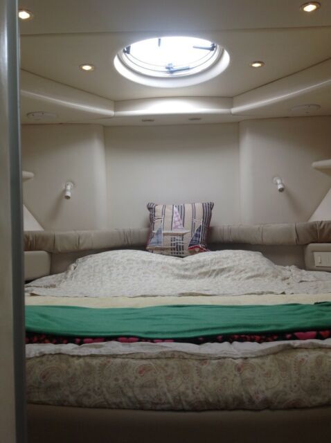 1998 Maxum Flybridge