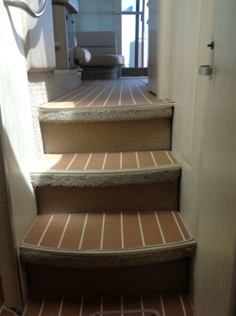 1998 Maxum Flybridge