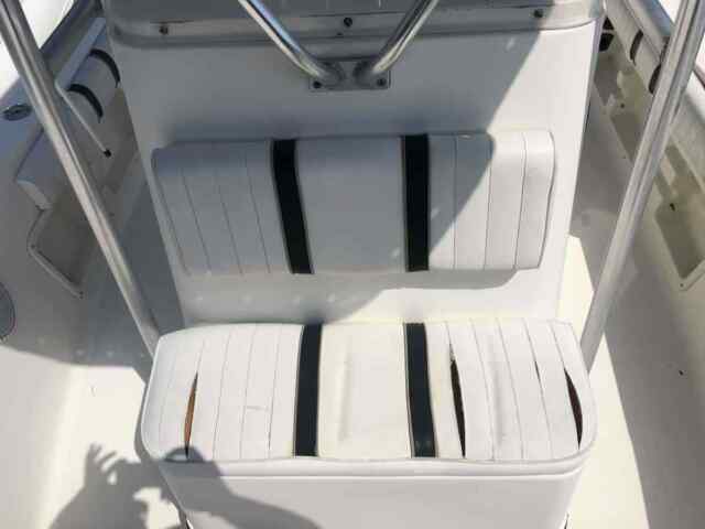 1999 Hydra-Sports 20 CC Center Console