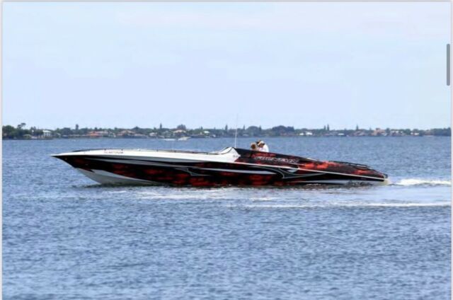 2000 Fountain Fountain