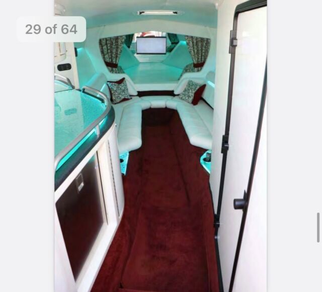 2000 Fountain Fountain