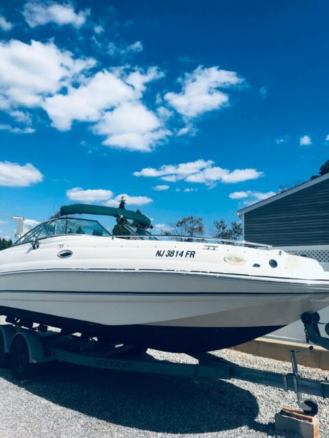 2000 Rinker 246 Fiesta Vee