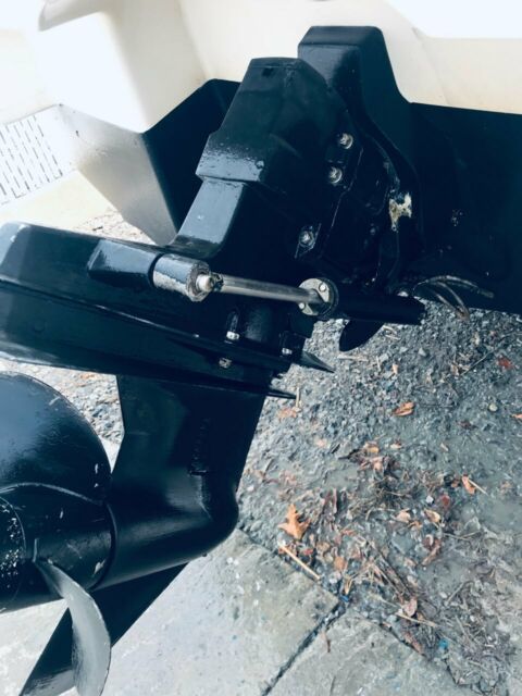 2000 Rinker 246 Fiesta Vee