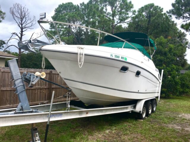2001 Four Winns Vista 248 Aft Cabin