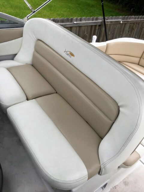 2001 Four Winns Vista 248 Aft Cabin