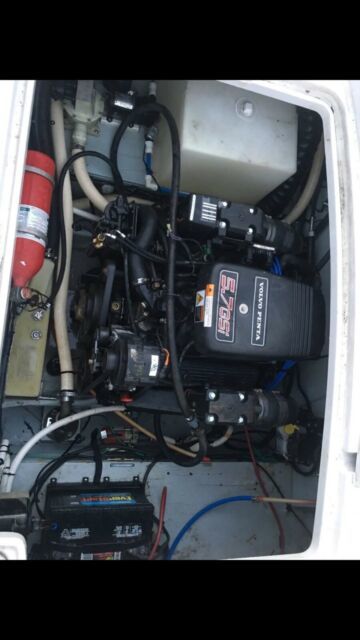 2001 Four Winns Vista 248 Aft Cabin