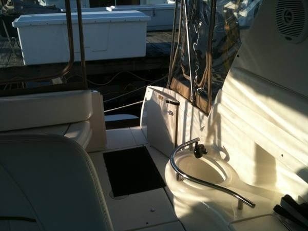 2001 Sea Ray 310 Sundancer Cruiser (Power)