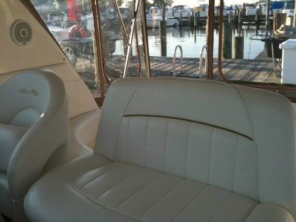 2001 Sea Ray 310 Sundancer Cruiser (Power)