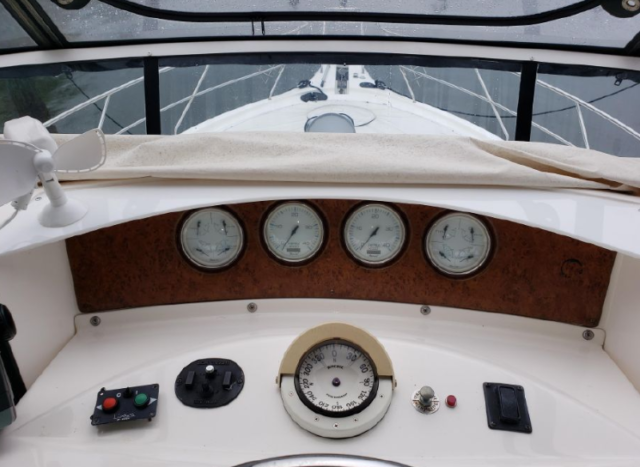 2002 Silverton 43 Motor Yacht Cruiser