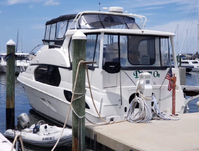 2002 Silverton 43 Motor Yacht Cruiser