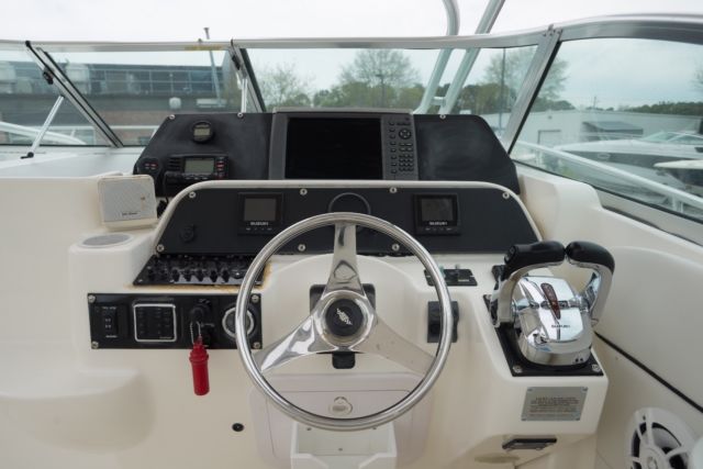 2002 Wellcraft 290 Coastal Walk Around