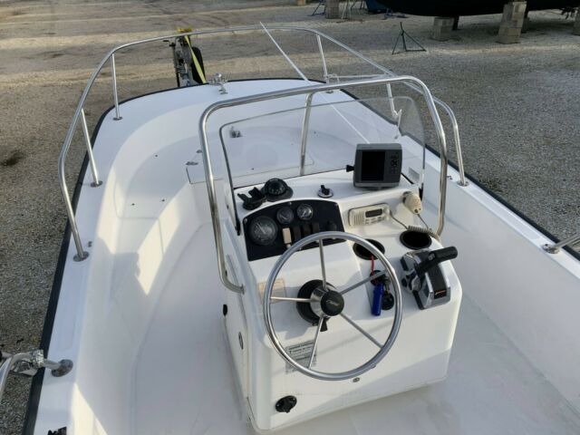 2003 Boston Whaler Center Console