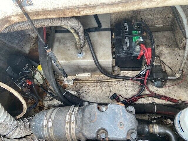 2003 Rinker 232 Captiva Bowrider