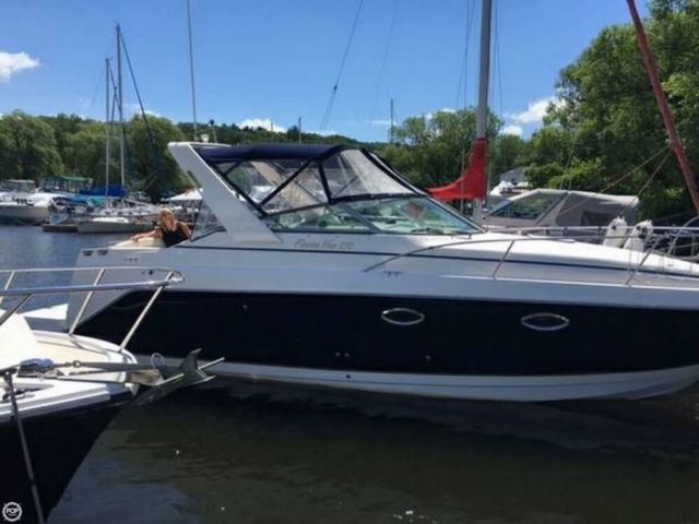 2003 Rinker 270 Fiesta Vee Cruiser (Power)