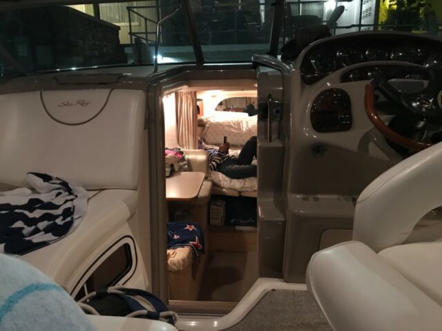 2003 Sea Ray Sundancer Cruiser