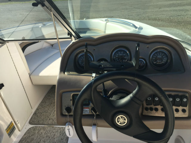 2003 Yamaha SR-230 Bowrider