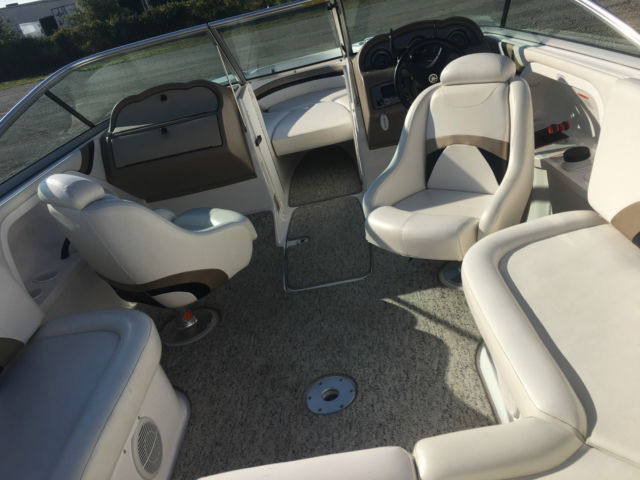 2003 Yamaha SR-230 Bowrider