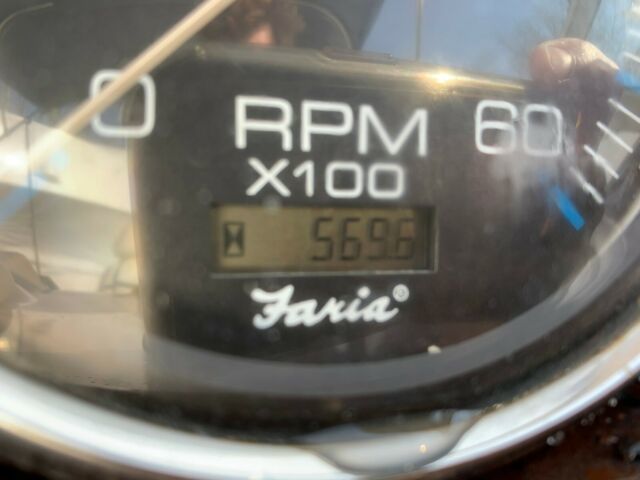 2004 Regal Commodore 2665 cruiser