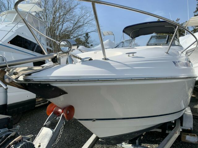 2004 Regal Commodore 2665 cruiser