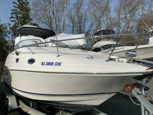 2004 Regal Commodore 2665 cruiser