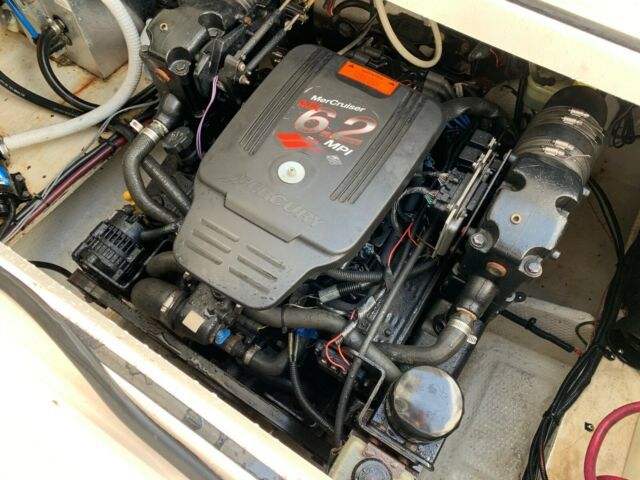 2004 Regal Commodore 2665 cruiser