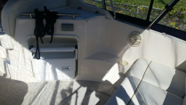 2004 Rinker Rinker Express Cruiser