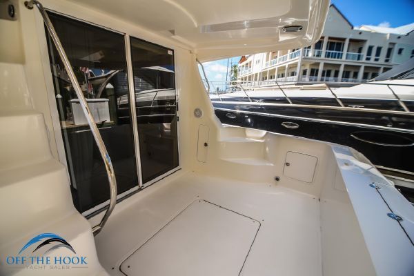 2004 Sea Ray 420 Sedan Bridge Sedan Bridge