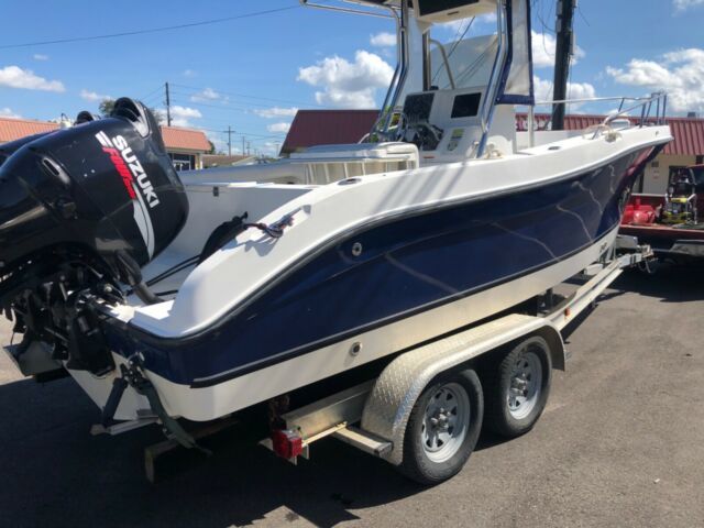 2004 Sea swirl Center Console