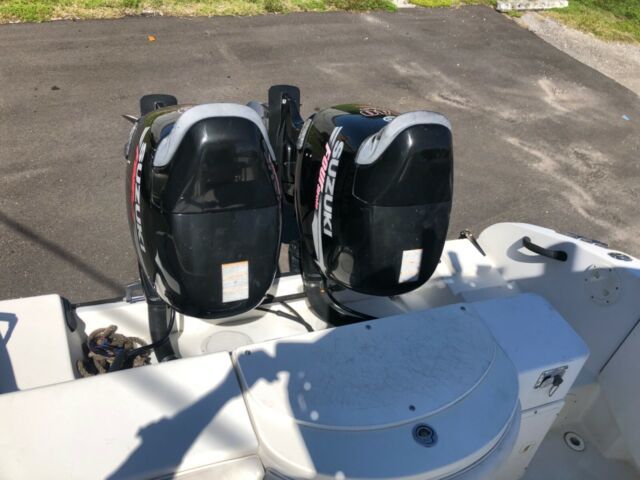 2004 Sea swirl Center Console