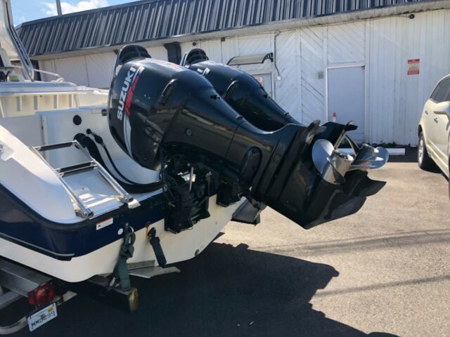 2004 Sea swirl Center Console