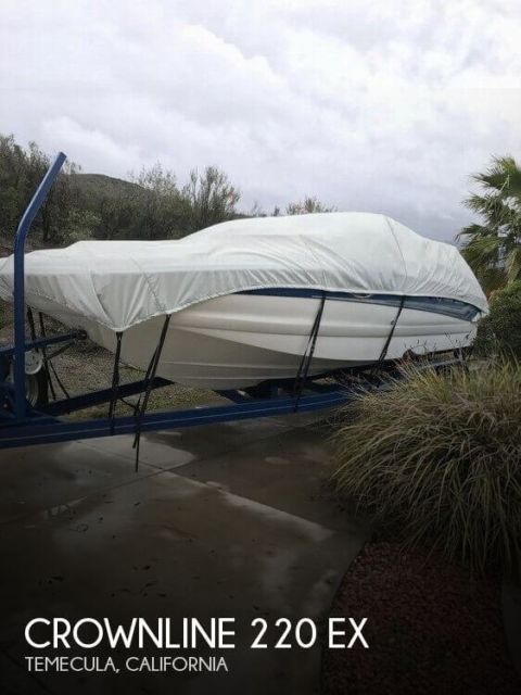2005 Crownline 220 EX Deck