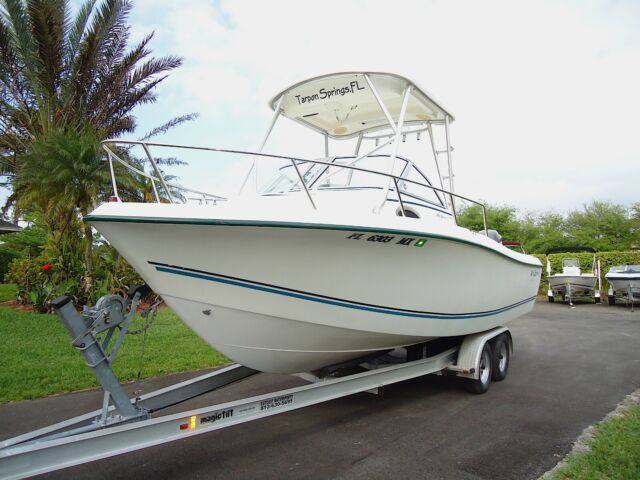 2005 Key Largo 2300WA Walk-around