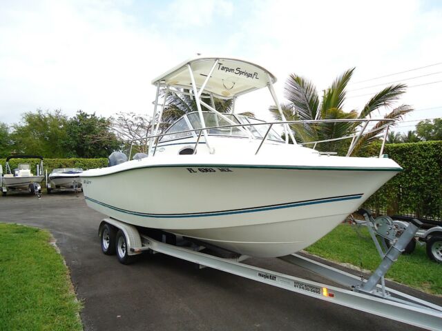 2005 Key Largo 2300WA Walk-around