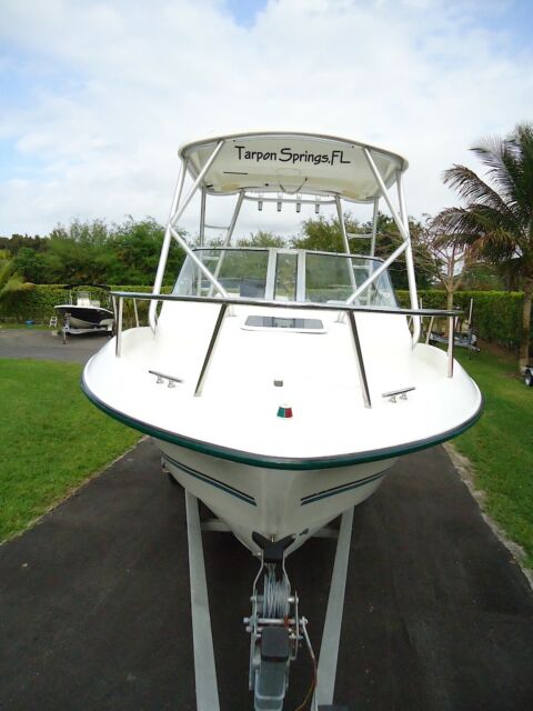 2005 Key Largo 2300WA Walk-around