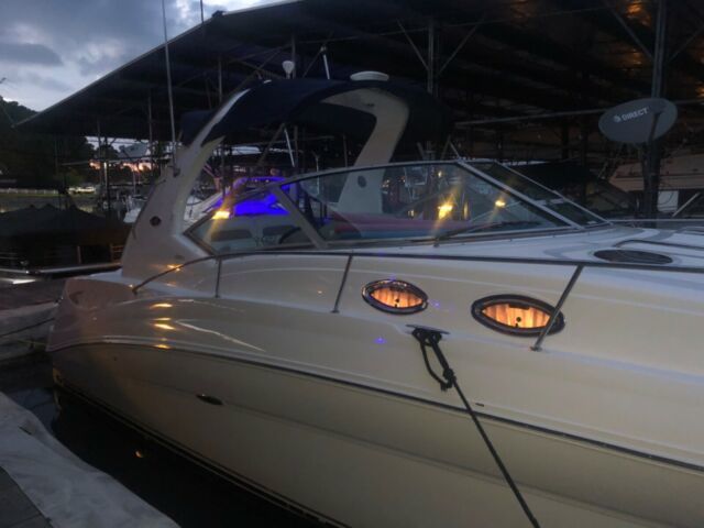 2005 Sea Ray 320 Cruiser