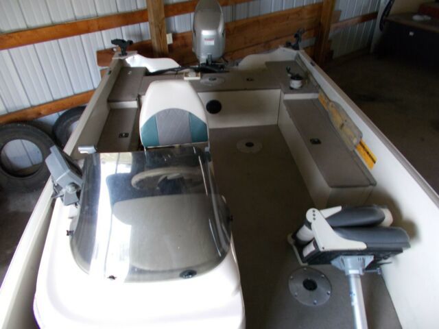 2005 Trophy Ultra Craft Misty Harbor Sport Fisherman