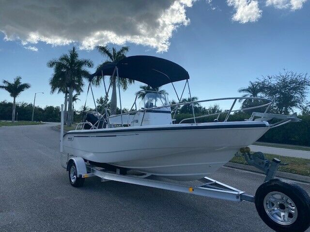 2006 Boston Whaler 180 Dauntless Fishing Boat