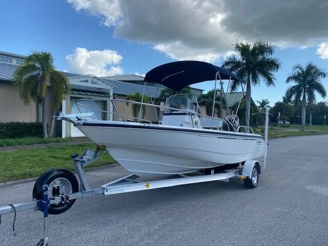2006 Boston Whaler 180 Dauntless Fishing Boat