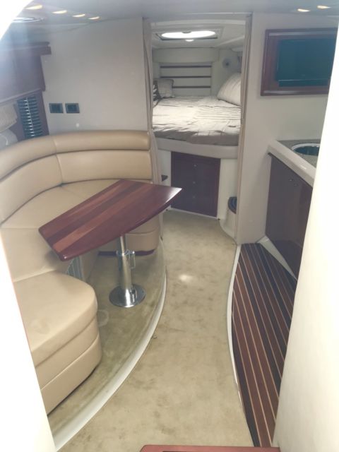 2006 Monterey 350 Sport Yacht Cruiser