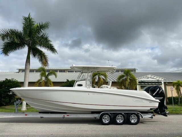 2007 Boston Whaler 320 Outrage Center Console