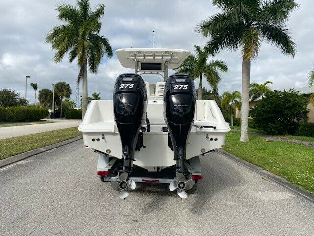 2007 Boston Whaler 320 Outrage Center Console