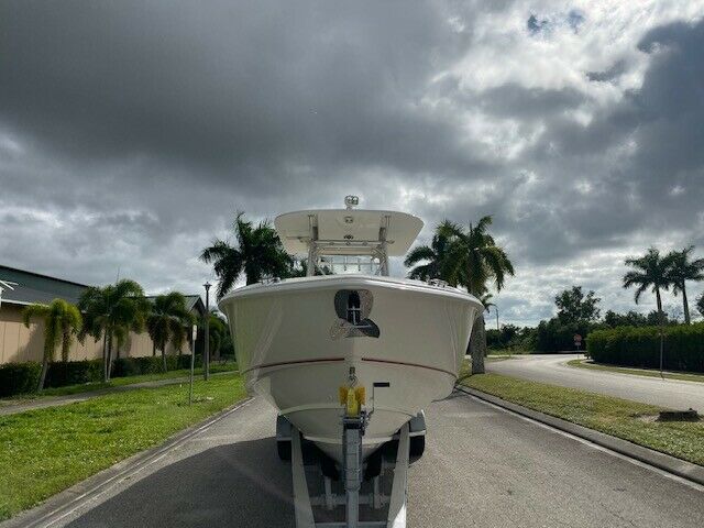 2007 Boston Whaler 320 Outrage Center Console